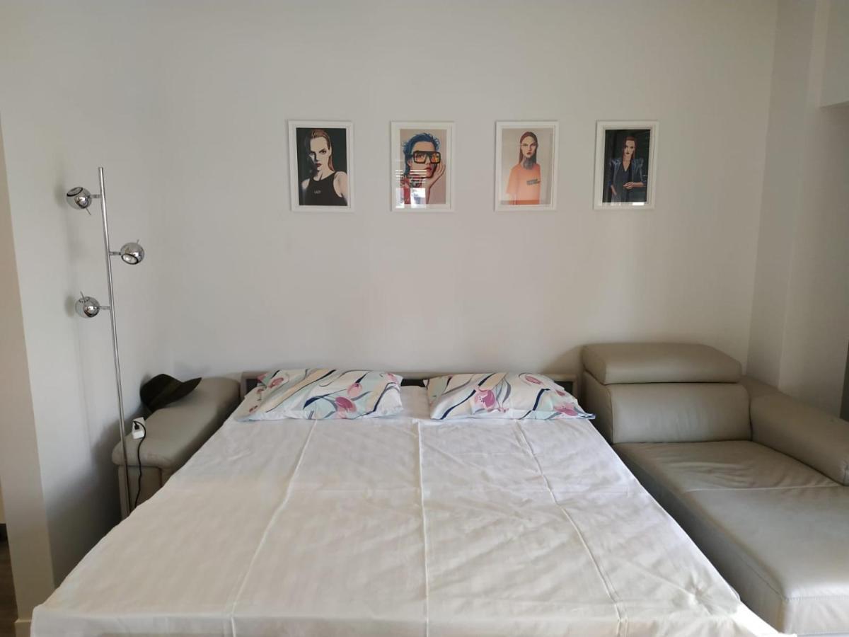 Fully Renovated, Family-Friendly Apartment, Next To A Huge Green Park, In Athens Center Екстериор снимка